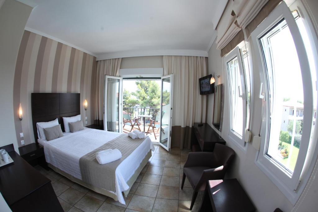 Nostos Hotel Afytos Habitación foto